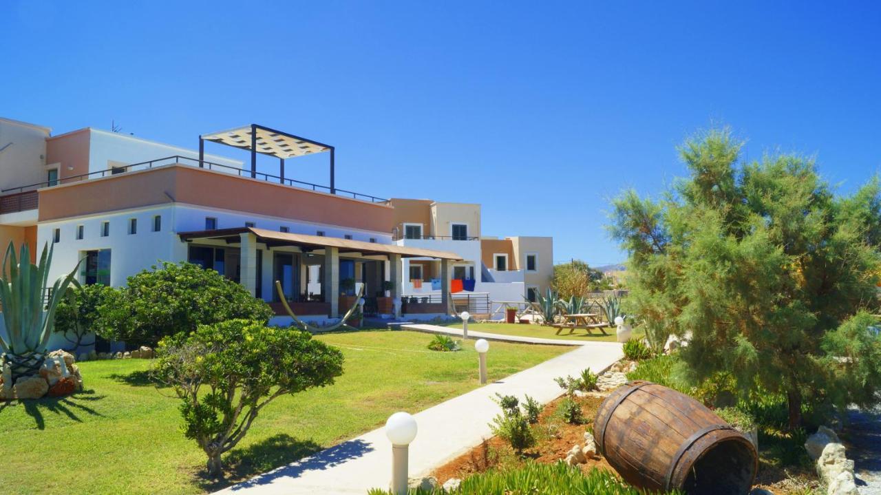 Alkionis Beach Hotel Apartments Sfáka Eksteriør billede